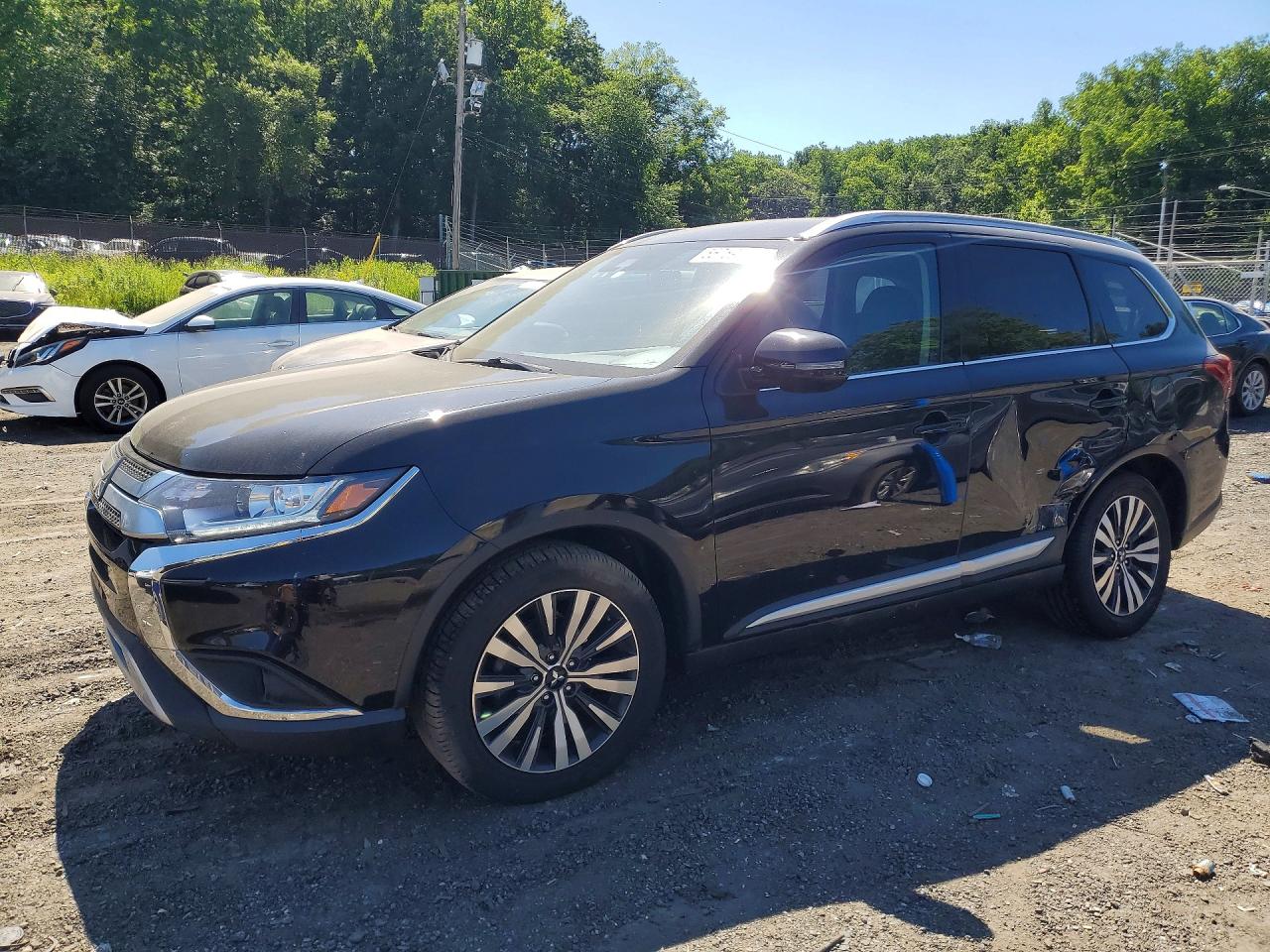 2020 Mitsubishi Outlander ES, VIN JA4AZ3A31LJ000845 — Undercarriage