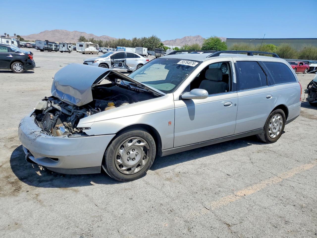 2000 Saturn LW, VIN 1G8JU82F7YY699191 — Front end