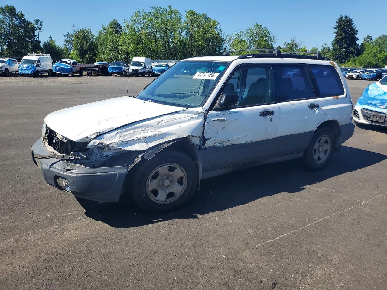 1999 Subaru Forester L, VIN JF1SF6355XH718548 — Front end