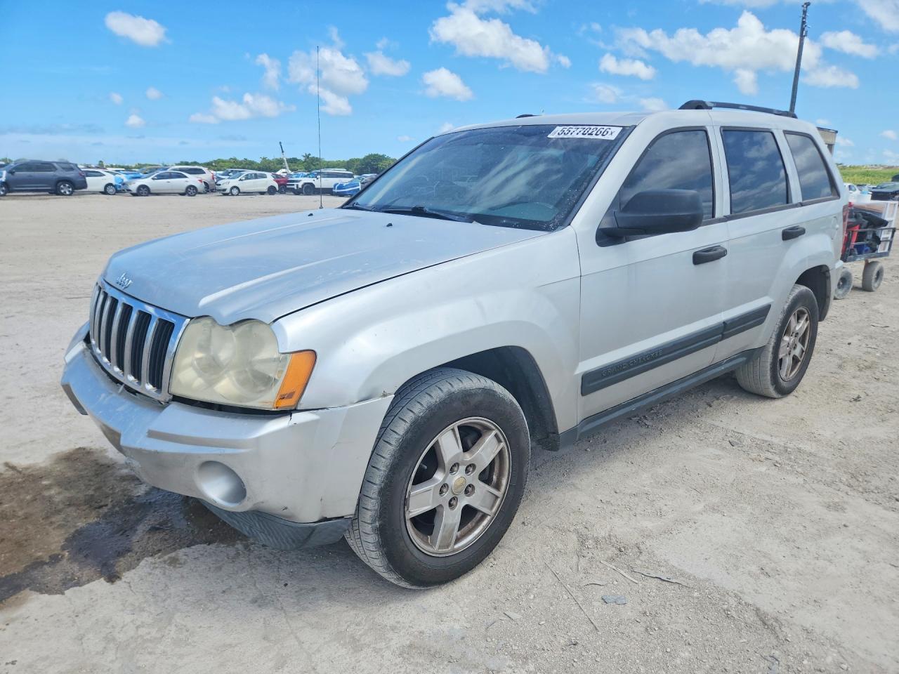 2006 Jeep Grand Cherokee Laredo, VIN 1J4GS48K56C119492 — Front end