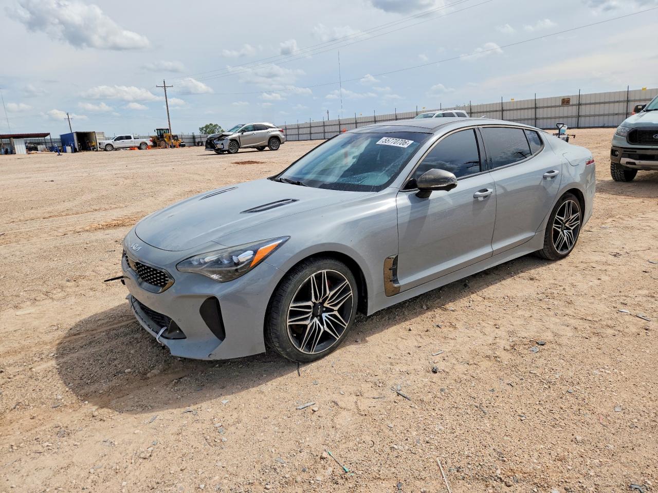 2022 Kia Stinger GT2, VIN KNAE55LCXN6099857 — Вода / потоп