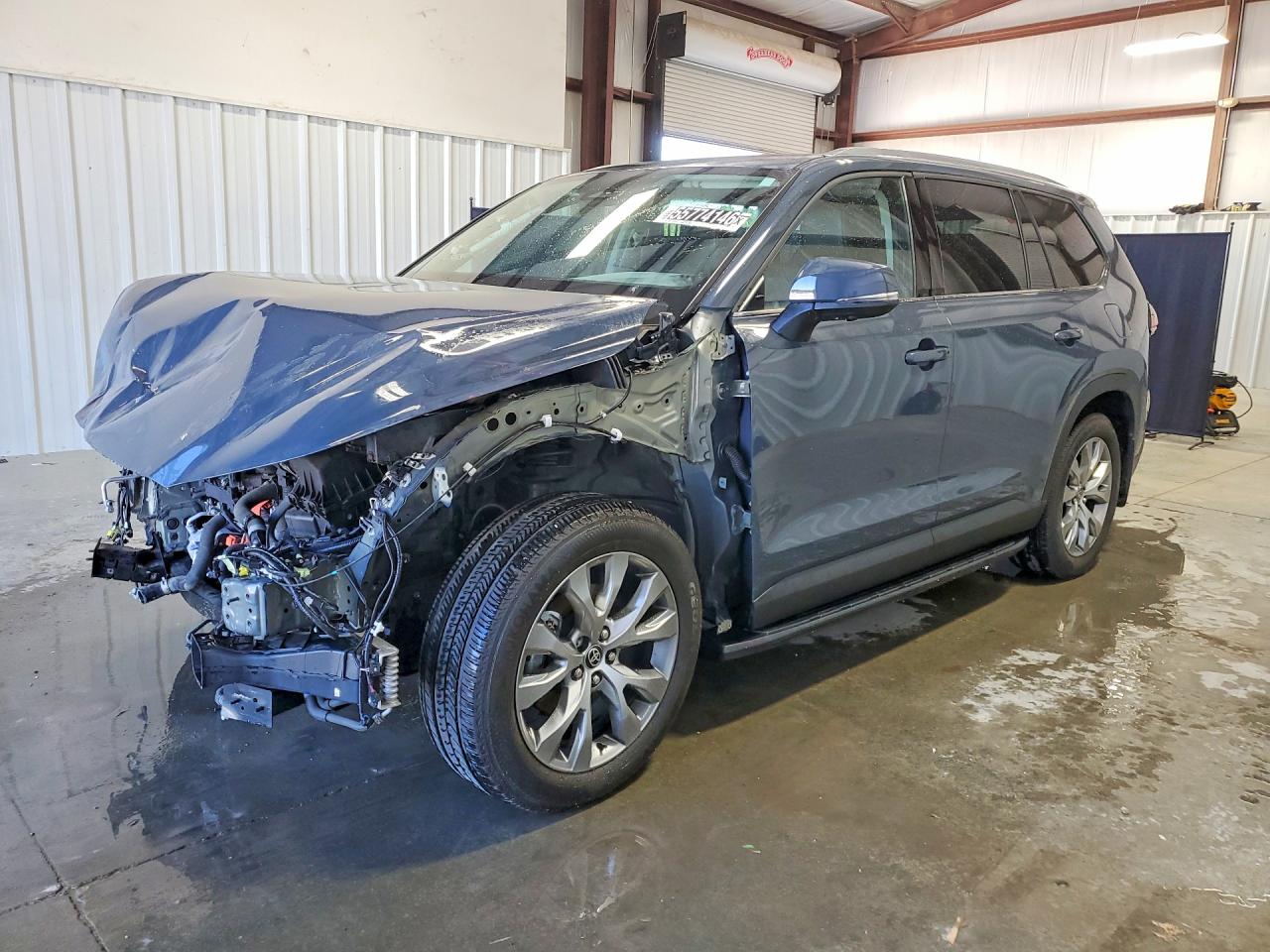 2024 Toyota Grand Highlander Hybrid Limited, VIN 5TDACAB50RS017238 — Фото с аукциона