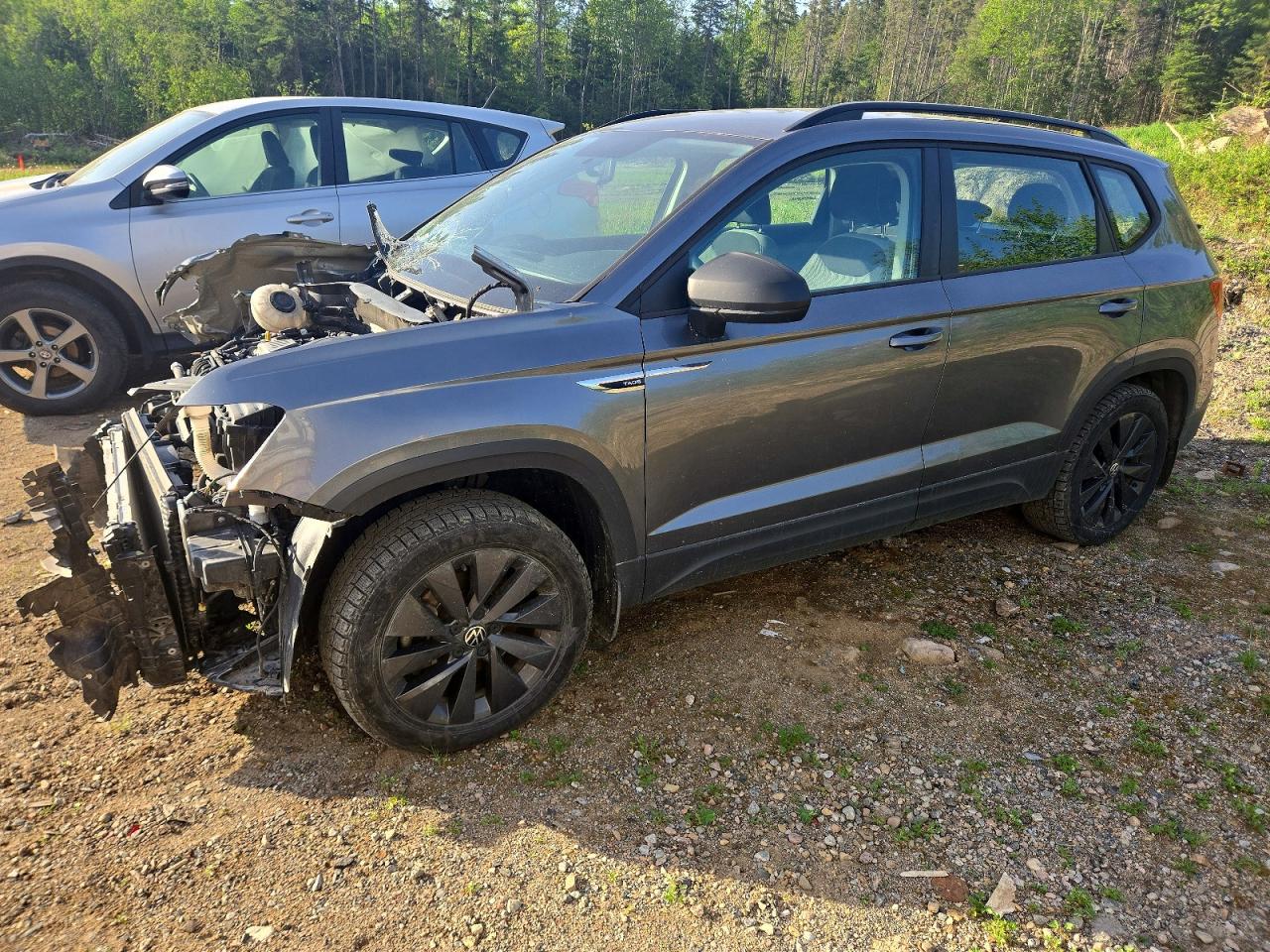 2022 Volkswagen Taos S, VIN 3VVAX7B22NM080981 — Front end