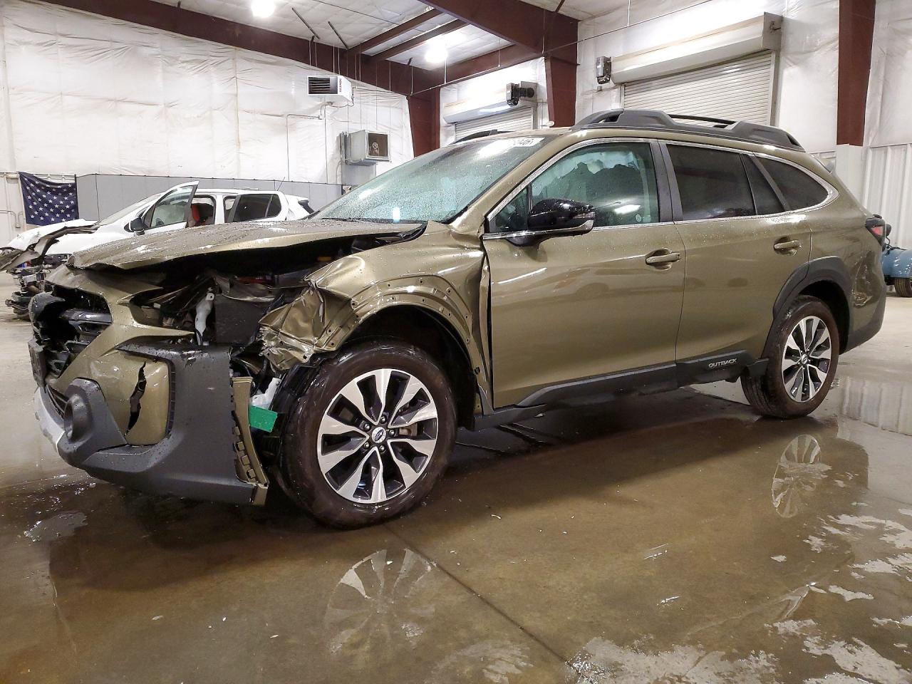 2025 Subaru Outback Limited, VIN 4S4BTANC5S3205772 — Front end