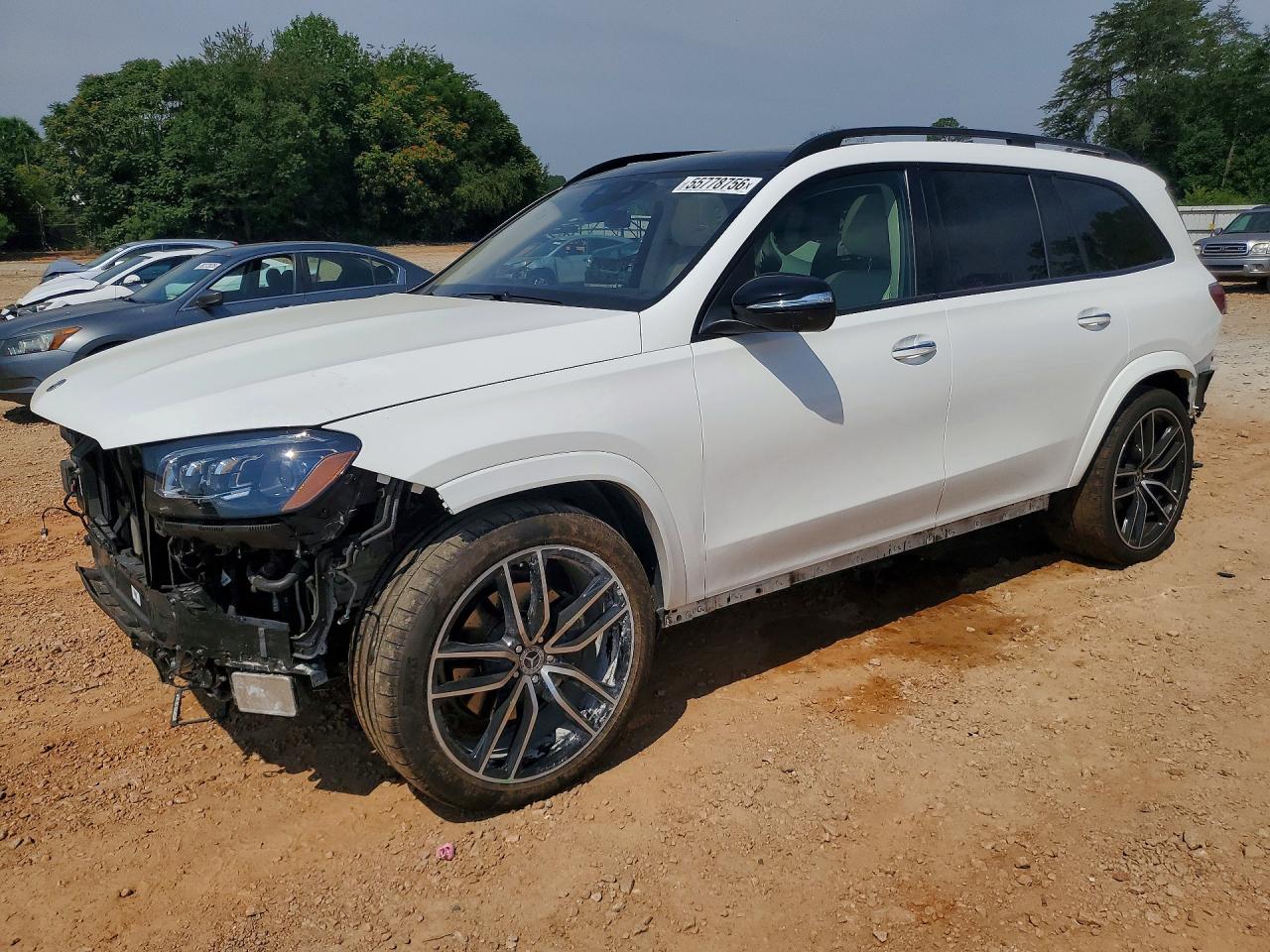 2021 Mercedes-Benz GLS 580, VIN 4JGFF8GE0MA546804 — Front end