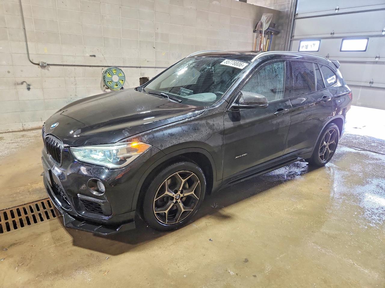 2016 BMW X1 xDrive28i, VIN WBXHT3C36GP884175 — Механическое
