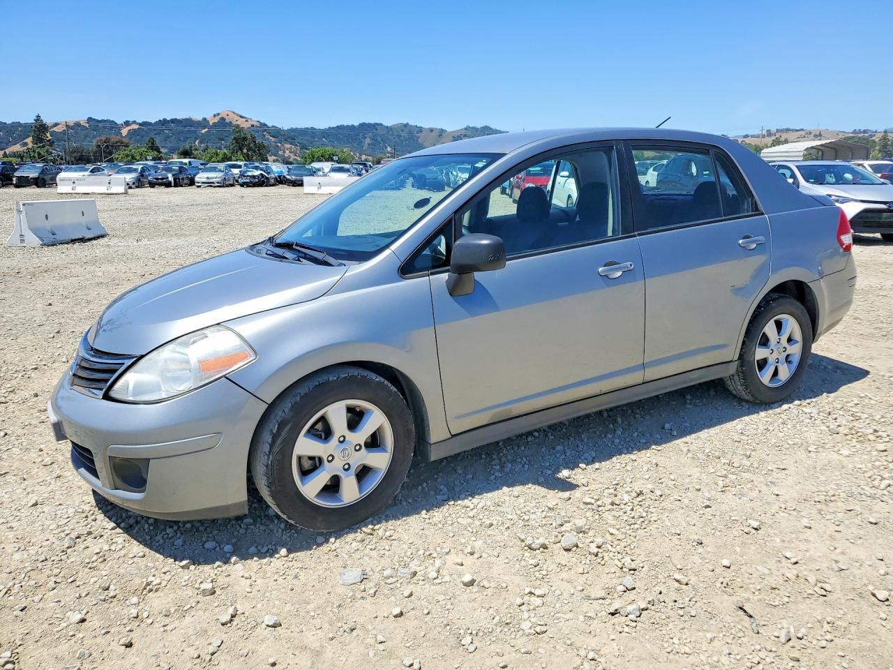 2011 Nissan Versa SL, VIN 3N1BC1AP3BL383829 — Front end