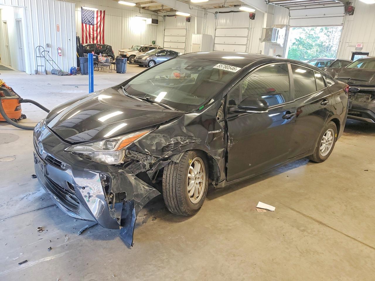2020 Toyota Prius LE, VIN JTDKARFU4L3116891 — Front end