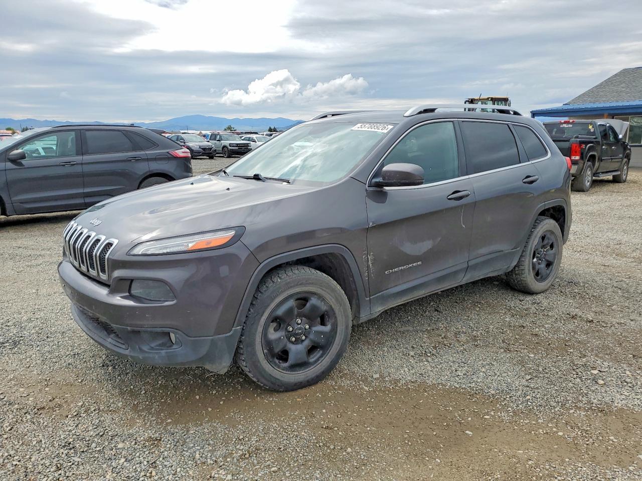 2015 Jeep Cherokee Latitude, VIN 1C4PJMCS7FW514062 — Partial repair