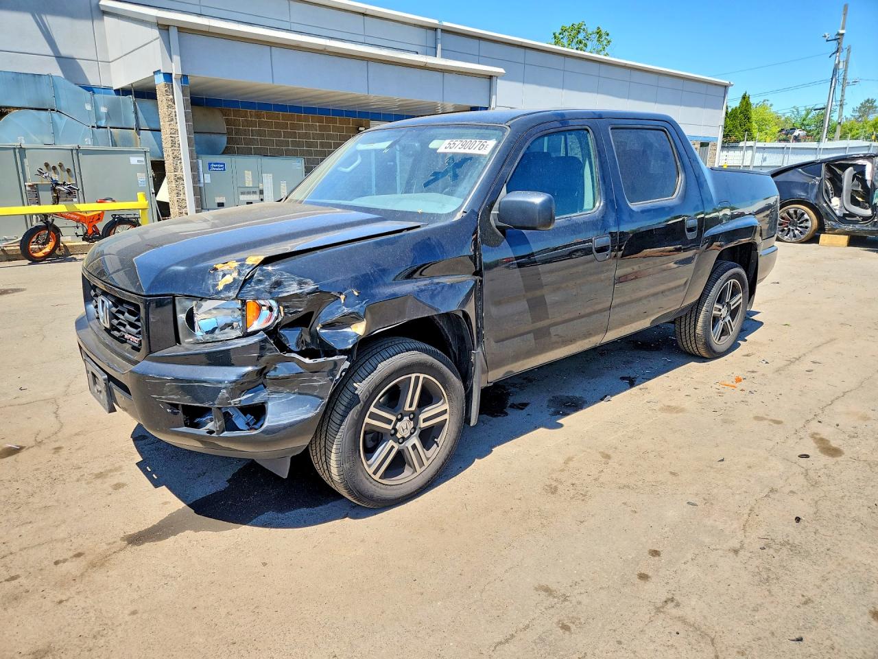 2014 Honda Ridgeline Sport, VIN 5FPYK1F70EB009658 — Front end