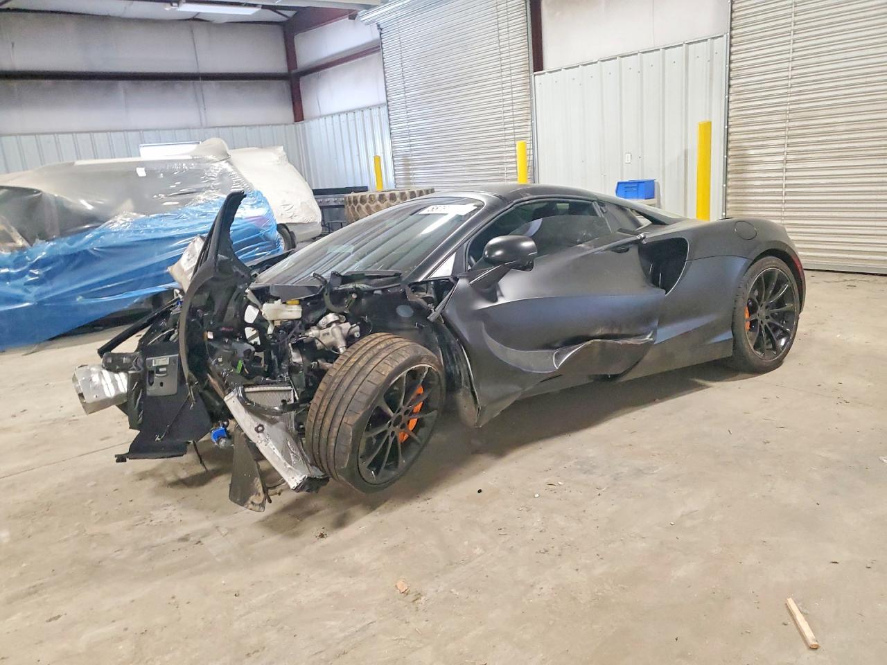 2025 McLaren Artura, VIN SBM16BEA7SW002934 — Front end