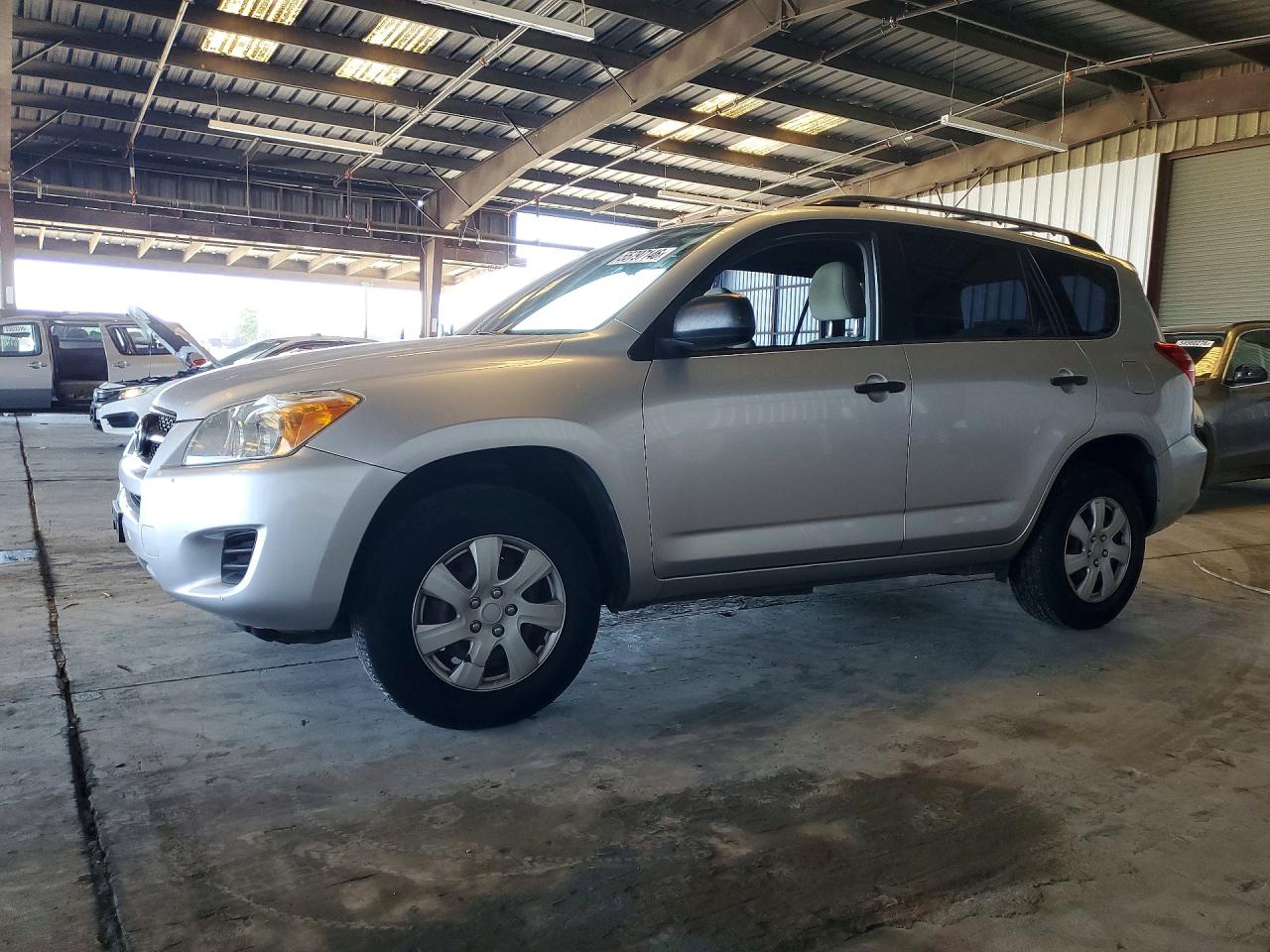 2009 Toyota RAV4, VIN 2T3BF33V49W004299 — Front end