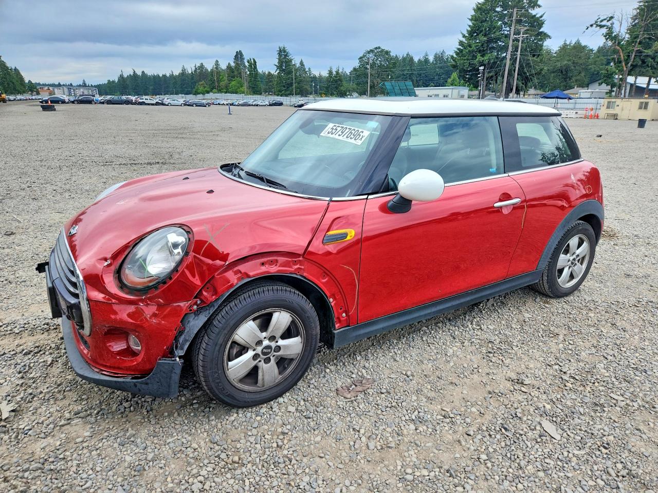 2016 MINI Hardtop, VIN WMWXP5C50G3B76344 — Перед