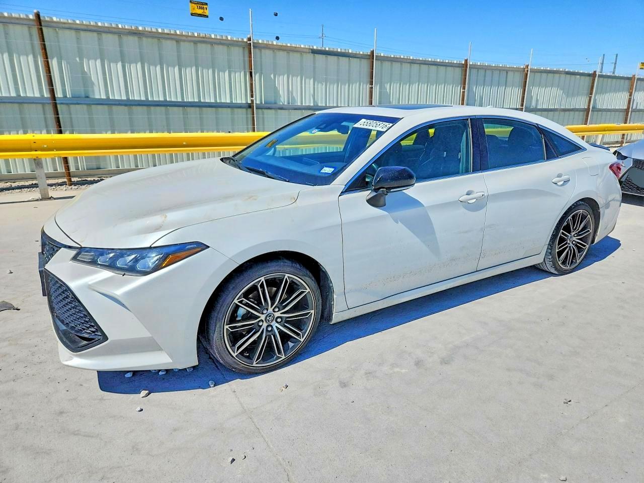 2019 Toyota Avalon Limited, VIN 4T1BZ1FB3KU035801 — Water / flood