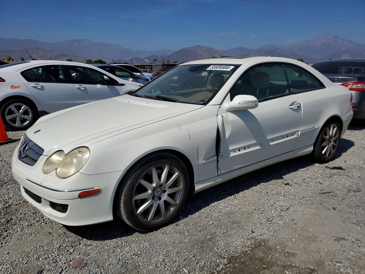 2007 Mercedes-Benz CLK 350, VIN WDBTJ56H17F221150 — Side