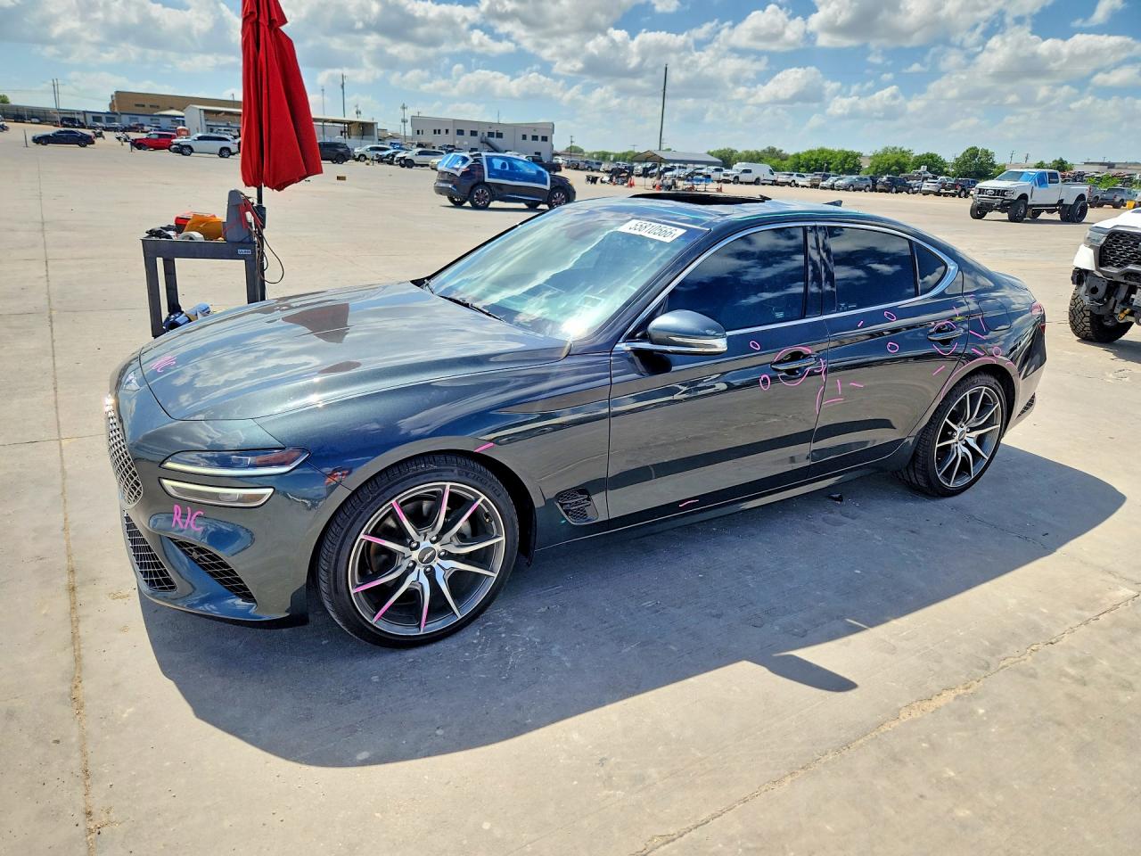 2022 Genesis G70 2.0T, VIN KMTG34TA6NU089673 — Normal wear