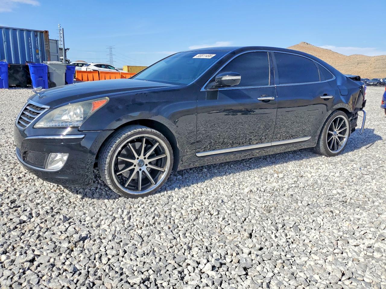 2011 Hyundai Equus Signature, VIN KMHGH4JF4BU036430 — Rear end