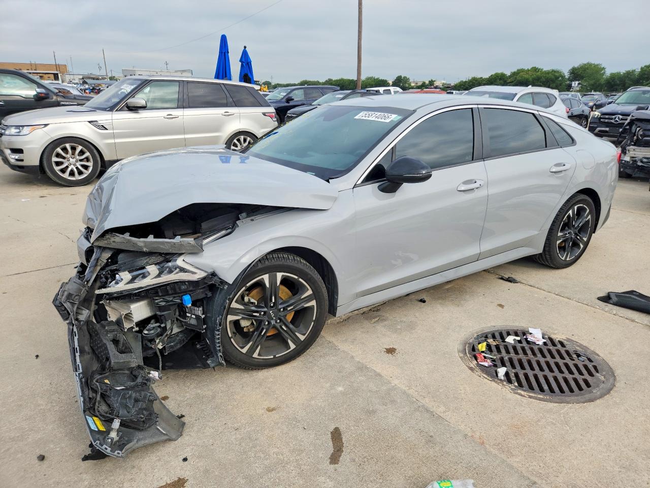 2023 Kia K5 GT-Line, VIN 5XXG64J29PG175537 — Front end