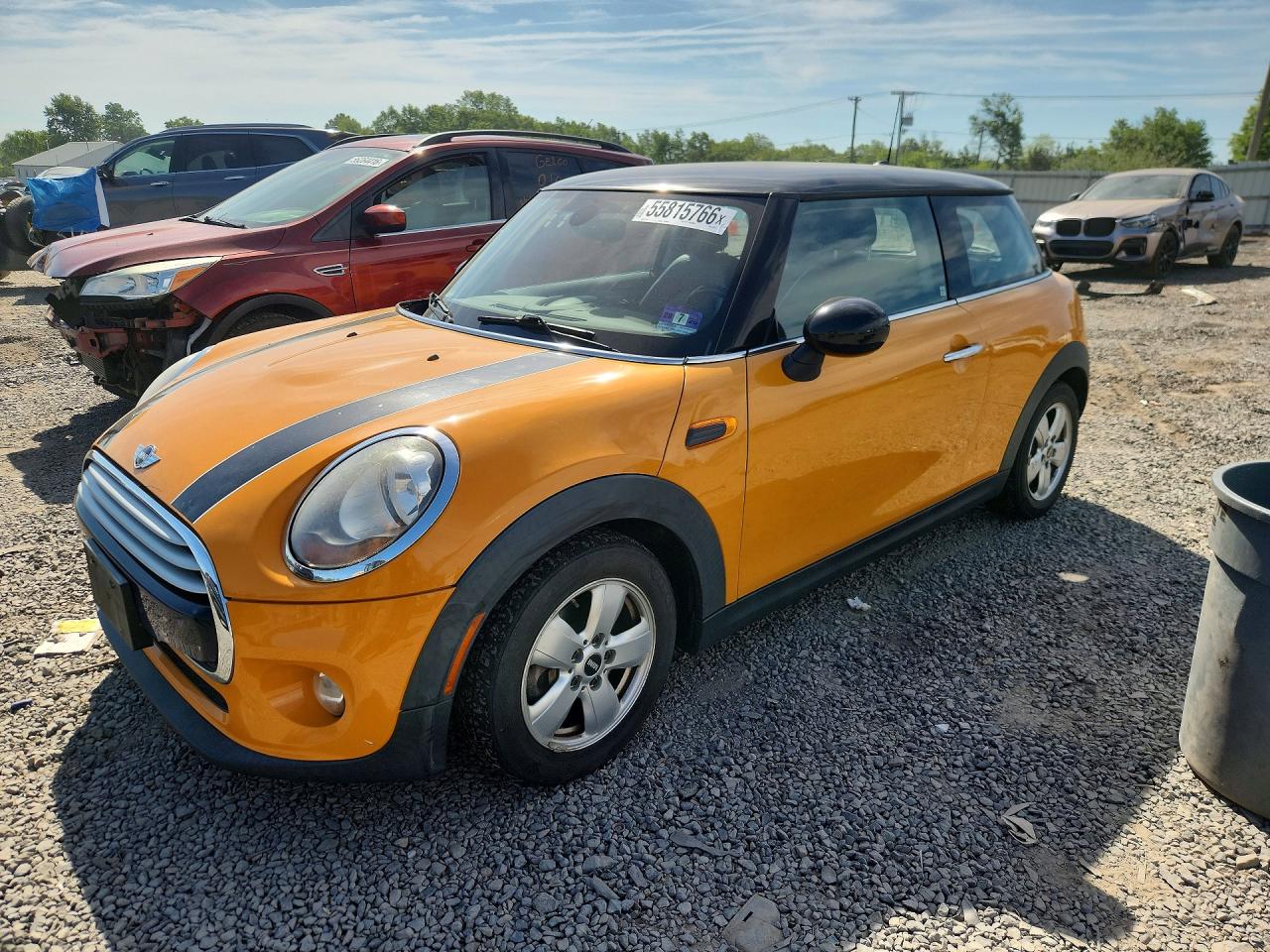 2015 MINI Hardtop, VIN WMWXM5C55FT937874 — Side