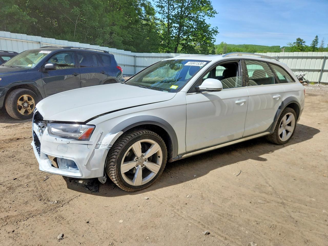 2014 Audi allroad A4 Premium Plus, VIN WA1UFAFL6EA131856 — Front end