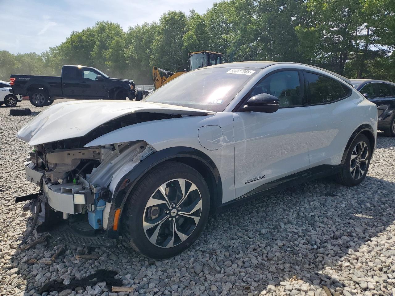 2023 Ford Mustang Mach-E Premium, VIN 3FMTK3SU1PMA17210 — Front end