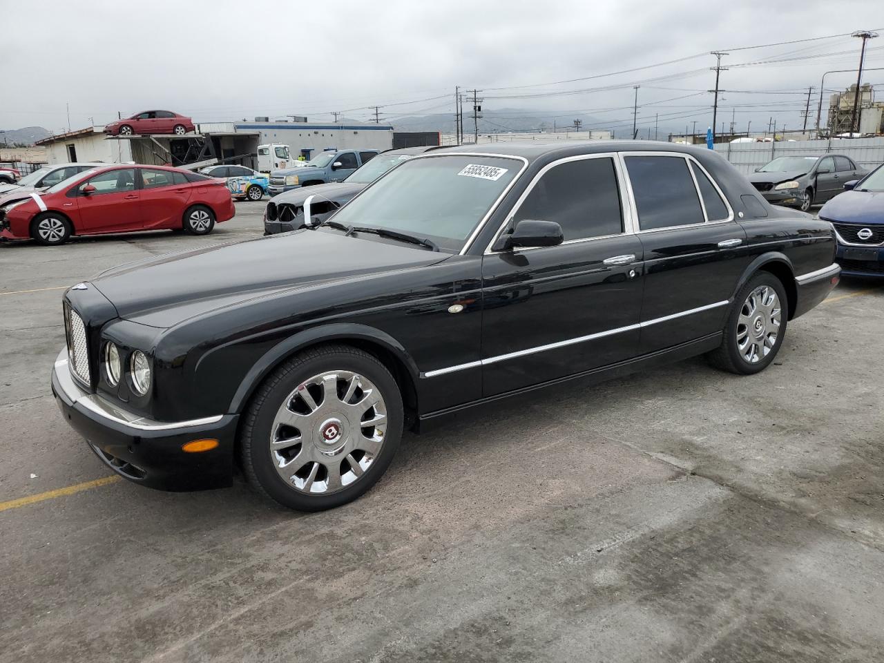 2005 Bentley Arnage R, VIN SCBLC37F95CX10586 — Front end