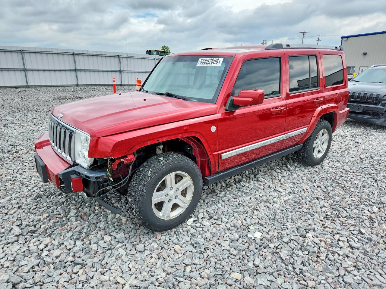 2010 Jeep Commander Limited, VIN 1J4RG5GT0AC116289 — Front end