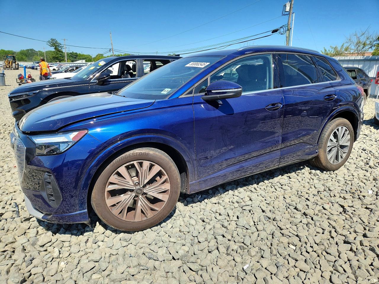 2023 Audi Q4 e-tron Premium, VIN WA1ACBFZ2PP050004 — Front end