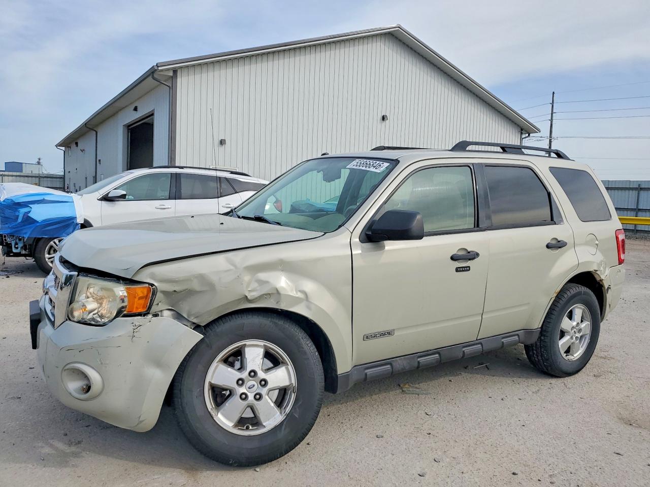 2008 Ford Escape XLT, VIN 1FMCU03Z98KE69689 — Front end