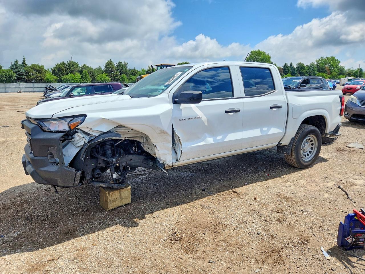 2024 Chevrolet Colorado 2WD Work Truck, VIN 1GCGSBEC0R1129578 — Front end