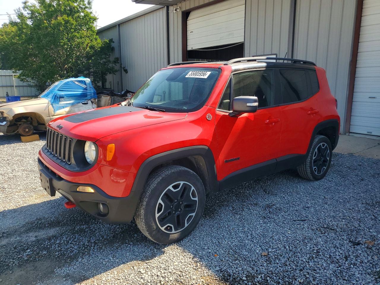 2017 Jeep Renegade Trailhawk, VIN ZACCJBCB1HPE61460 — Minor dents and scratches
