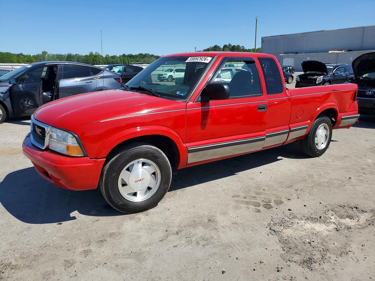 2003 GMC Sonoma SLS, VIN 1GTCS19X938229747 — Rear end