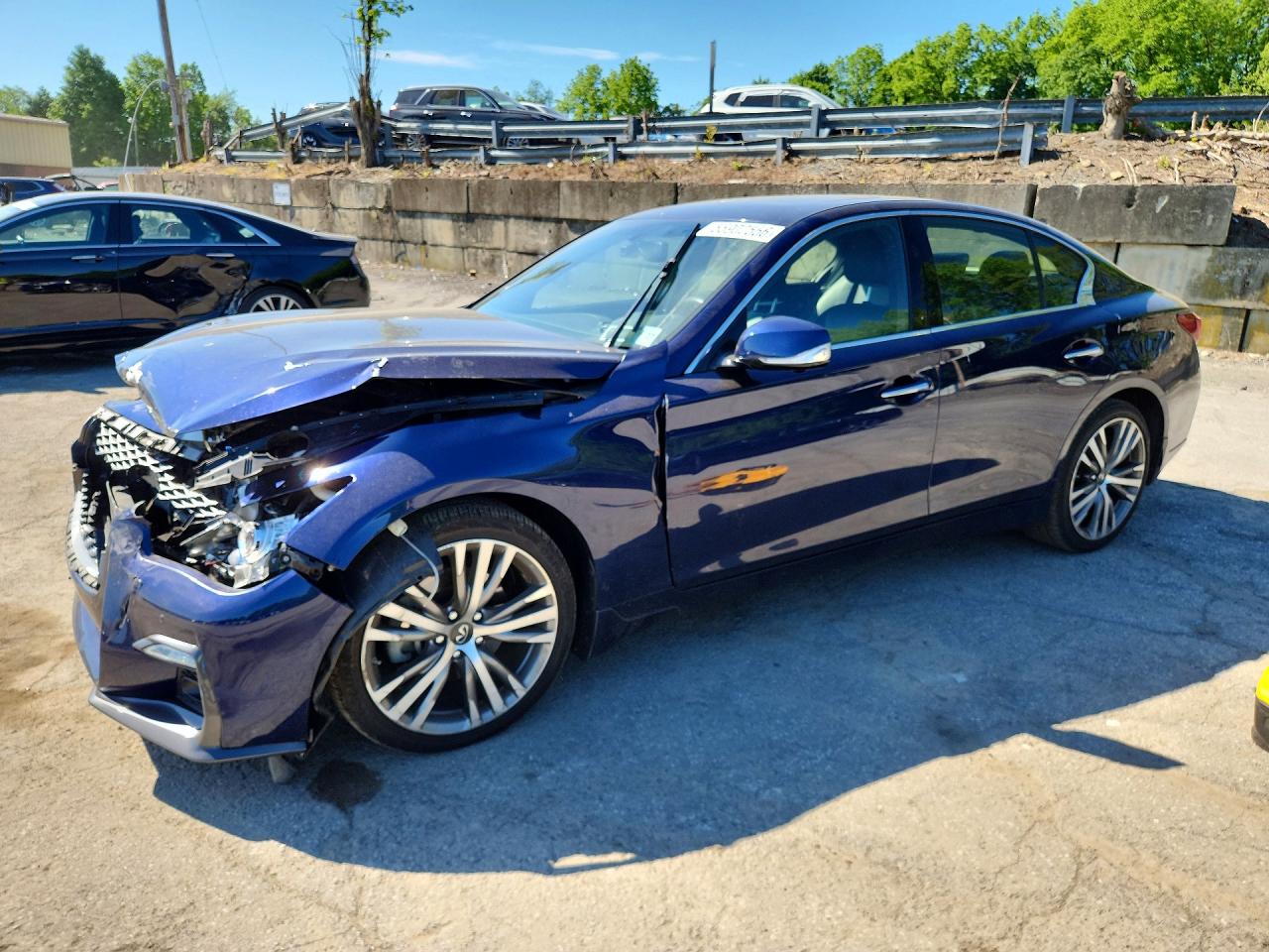 2022 Infiniti Q50 Sensory, VIN JN1EV7CRXNM342651 — Front end