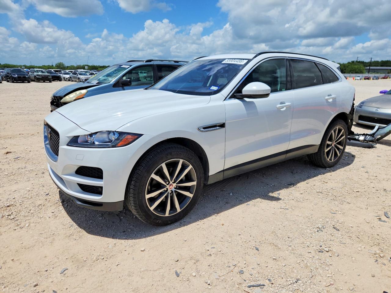 2020 Jaguar F-Pace 25t Prestige, VIN SADCK2FX3LA619671 — Rear end