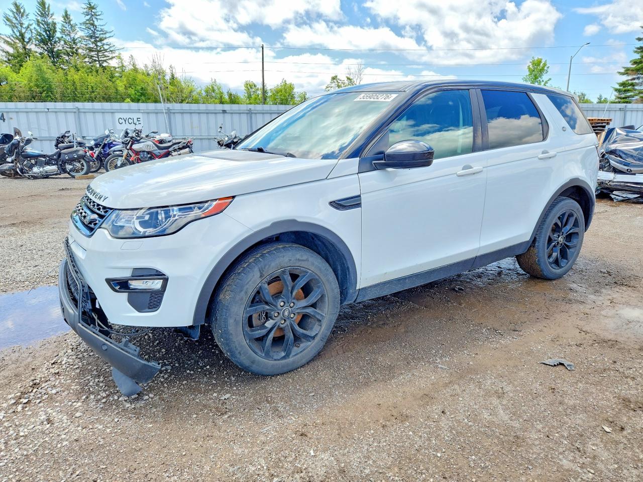 2016 Land Rover Discovery Sport HSE, VIN SALCR2BG6GH616704 — Rear end