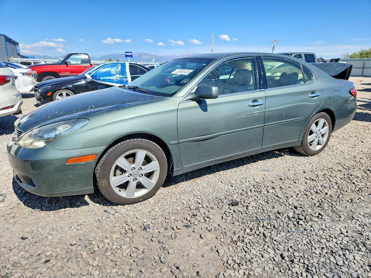 2005 Lexus ES 350, VIN JTHBA30G755085223 — Зад