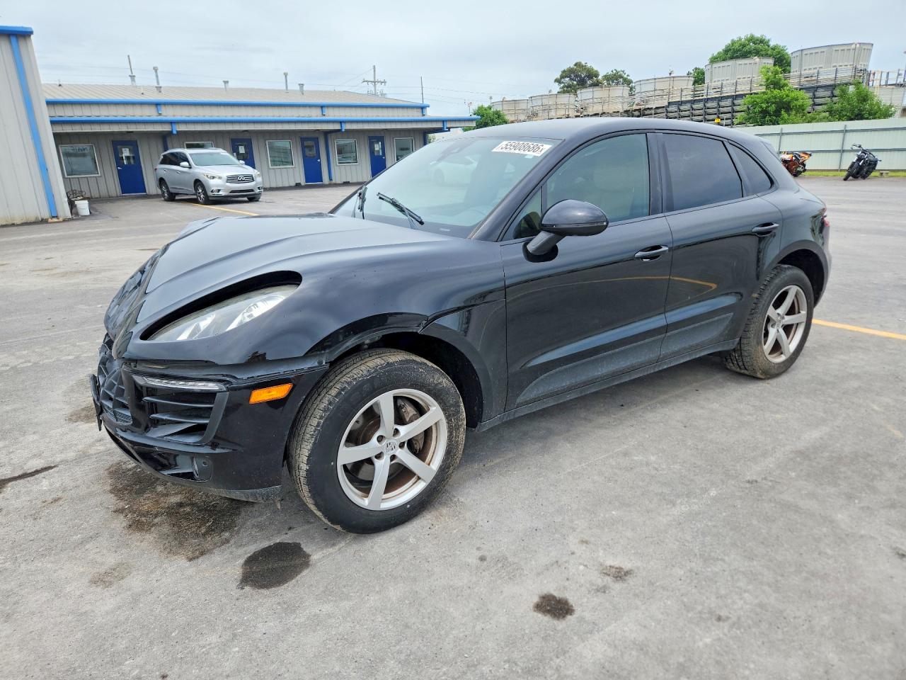 2017 Porsche Macan, VIN WP1AA2A59HLB81051 — Front end
