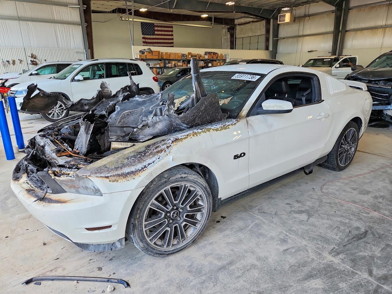 2011 Ford Mustang GT Premium, VIN 1ZVBP8CF7B5158289 — Burn
