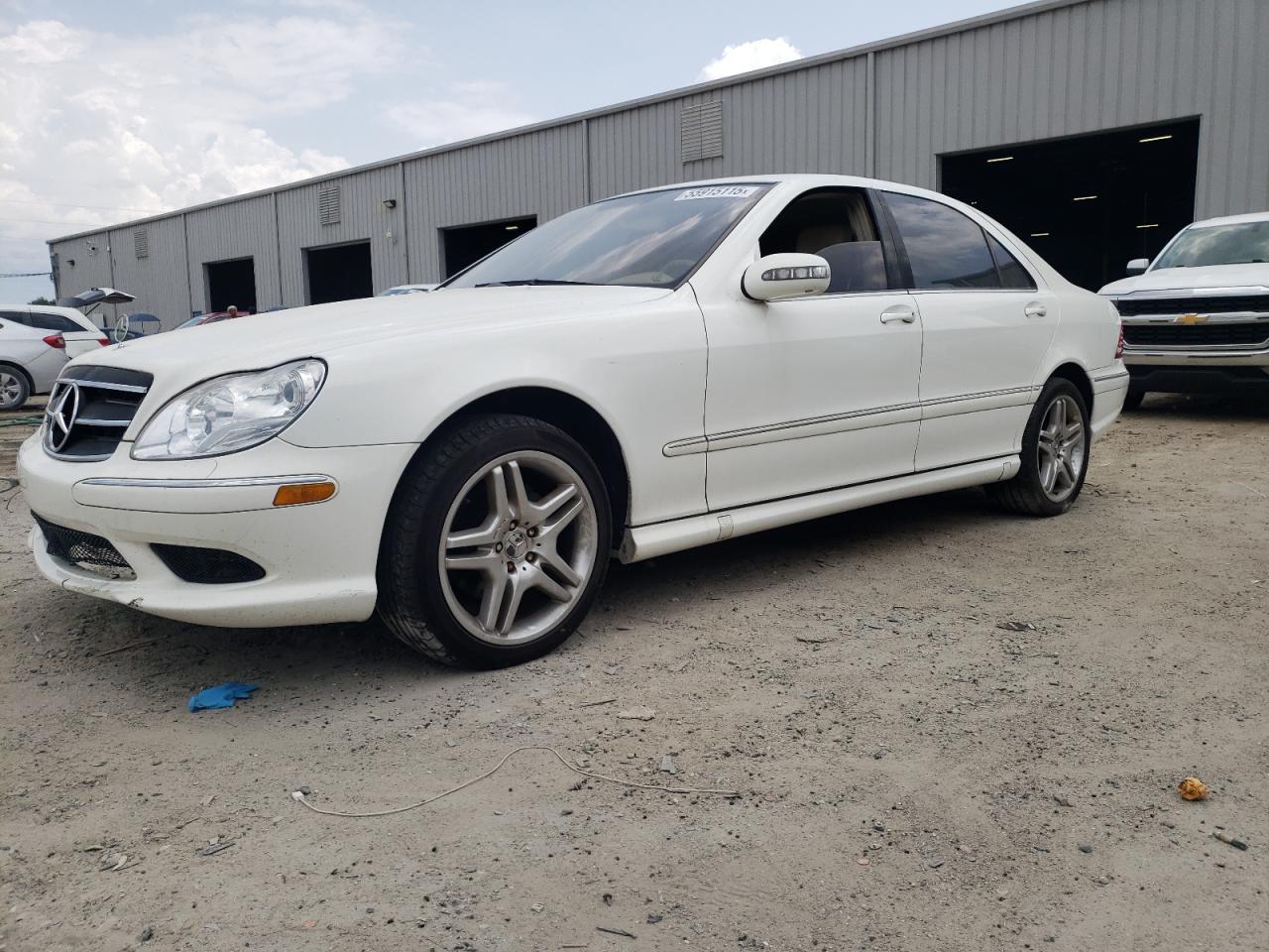 2006 Mercedes-Benz S 500, VIN WDBNG75J66A475293 — Front end