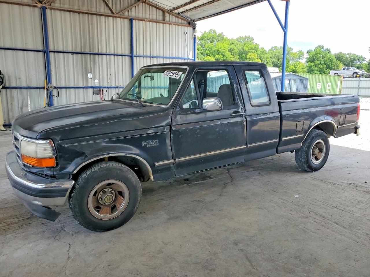 1994 Ford F-150, VIN 1FTEX15N5RKB77124 — Rear end
