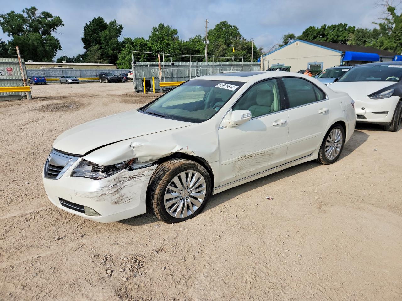2012 Acura RL Technology, VIN JH4KB2F62CC000013 — Front end