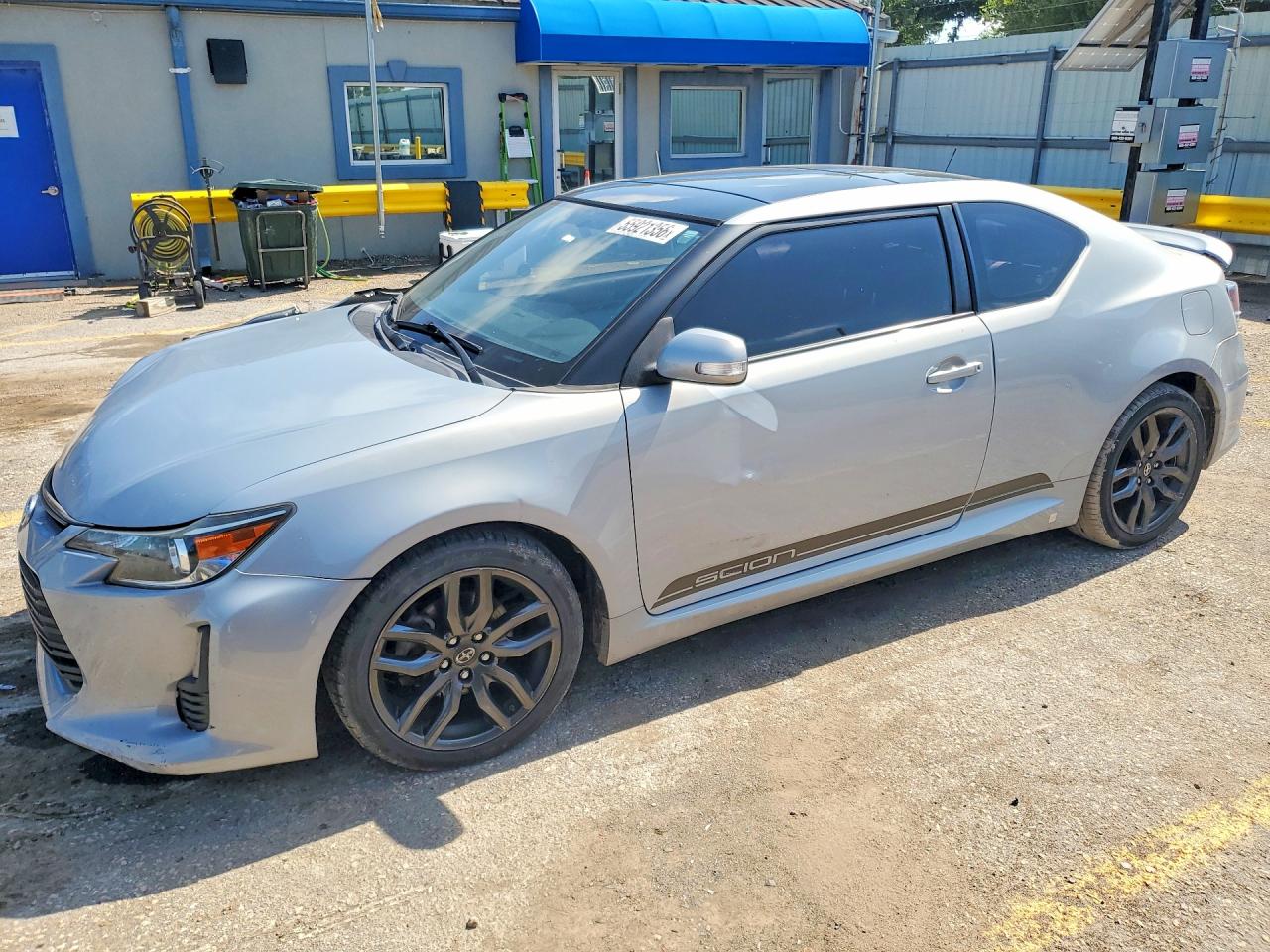 2014 Scion tC 10 Series, VIN JTKJF5C78E3071146 — Front end