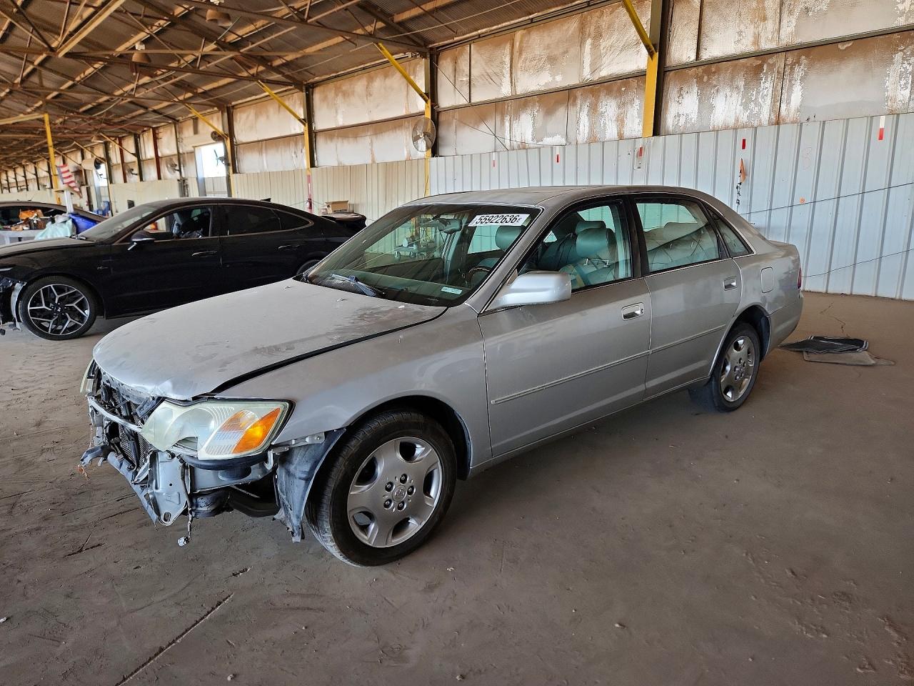 2004 Toyota Avalon XLS, VIN 4T1BF28B84U367053 — Front end