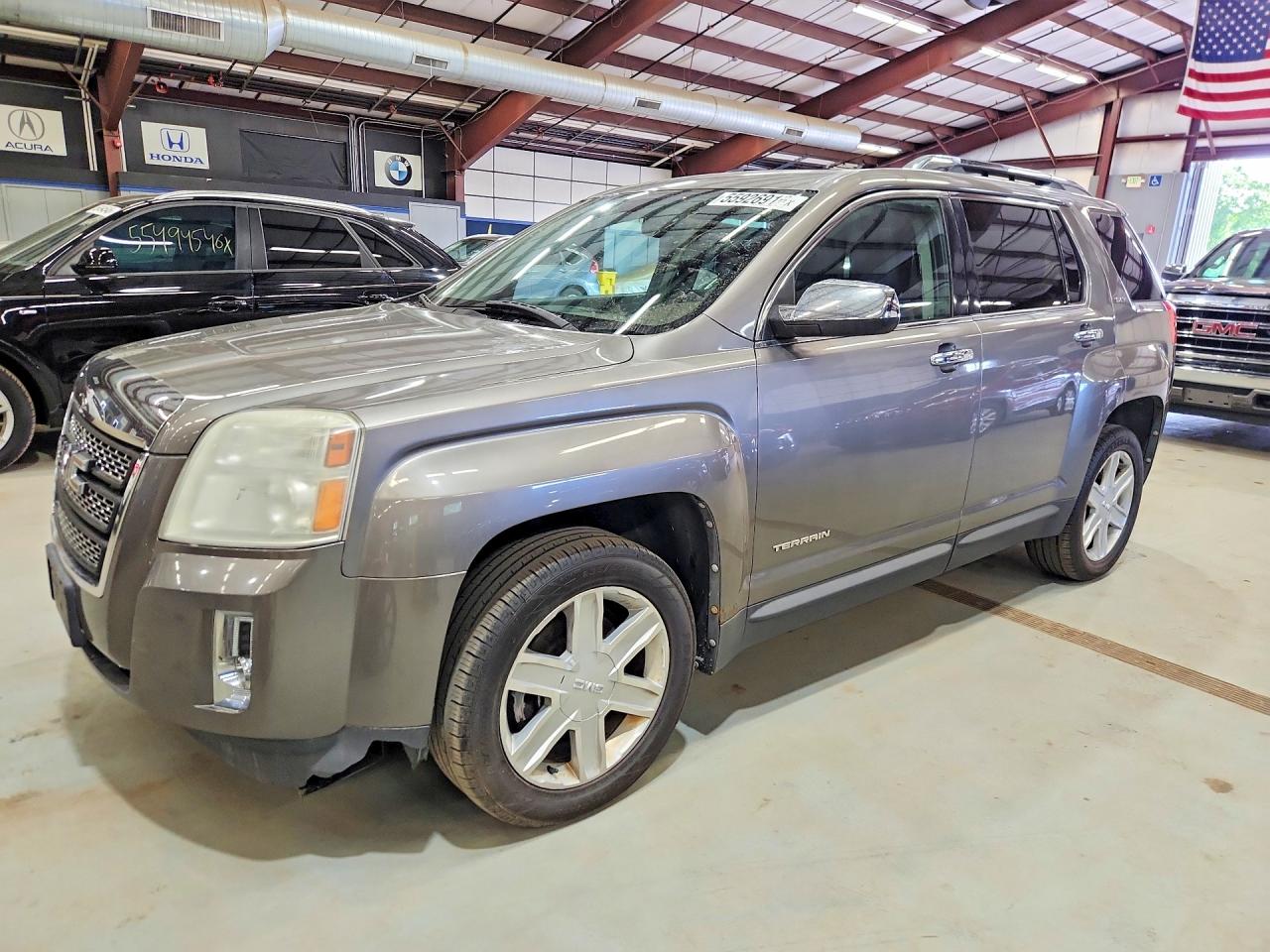2010 GMC Terrain SLT-2, VIN 2CTFLJEY0A6252933 — Мелкие вмятины и царапины