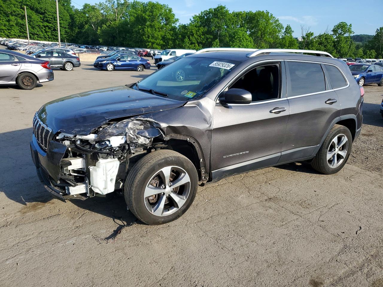 2019 Jeep Cherokee Limited, VIN 1C4PJMDX7KD425334 — Front end