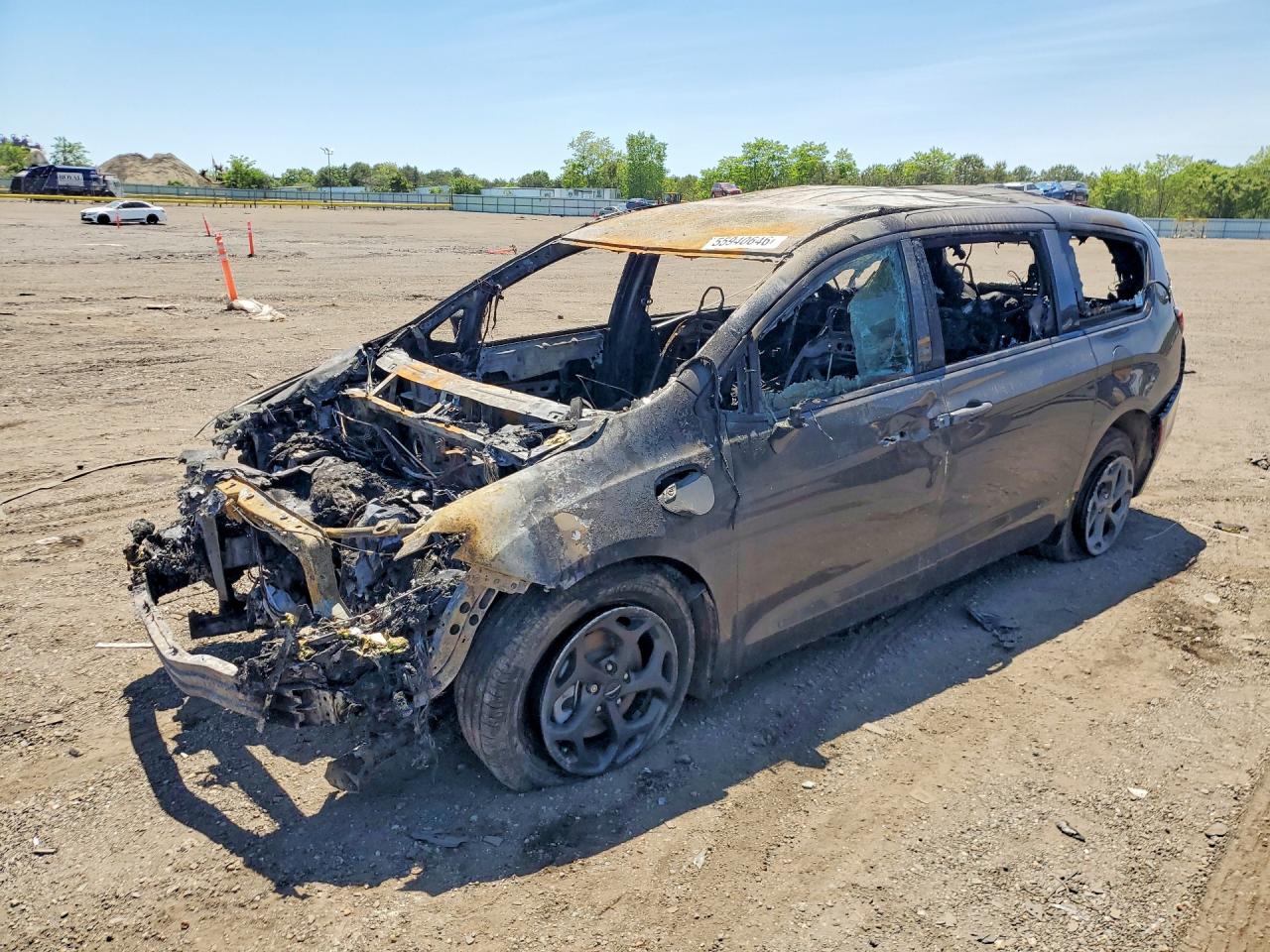 2022 Chrysler Pacifica Hybrid Touring L, VIN 2C4RC1L75NR100735 — Burn