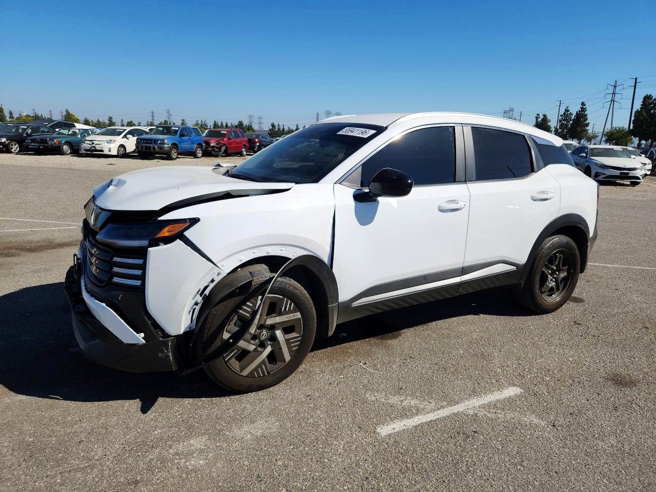 2026 Nissan Kicks SV, VIN 3N8AP6CE0TL321218 — Front end