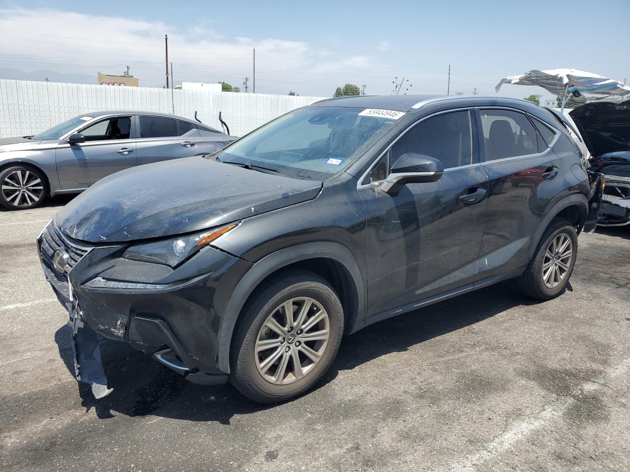 2021 Lexus NX 300, VIN JTJDARBZ0M2199010 — Фото с аукциона