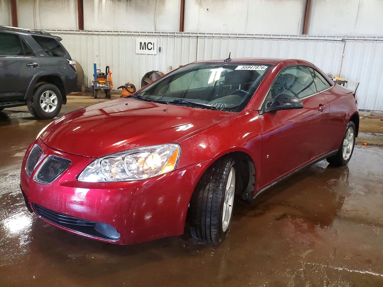 2008 Pontiac G6 GT, VIN 1G2ZH361584272280 — Front end