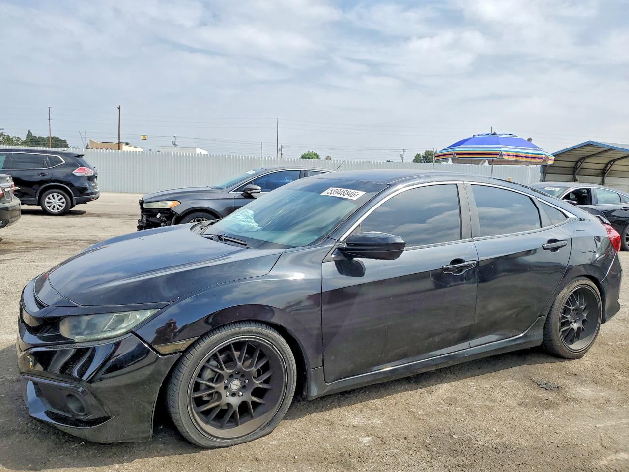 2021 Honda Civic Sport, VIN 2HGFC2F88MH557221 — Front end